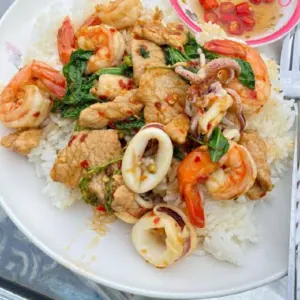 ผัดกะเพรารวม
